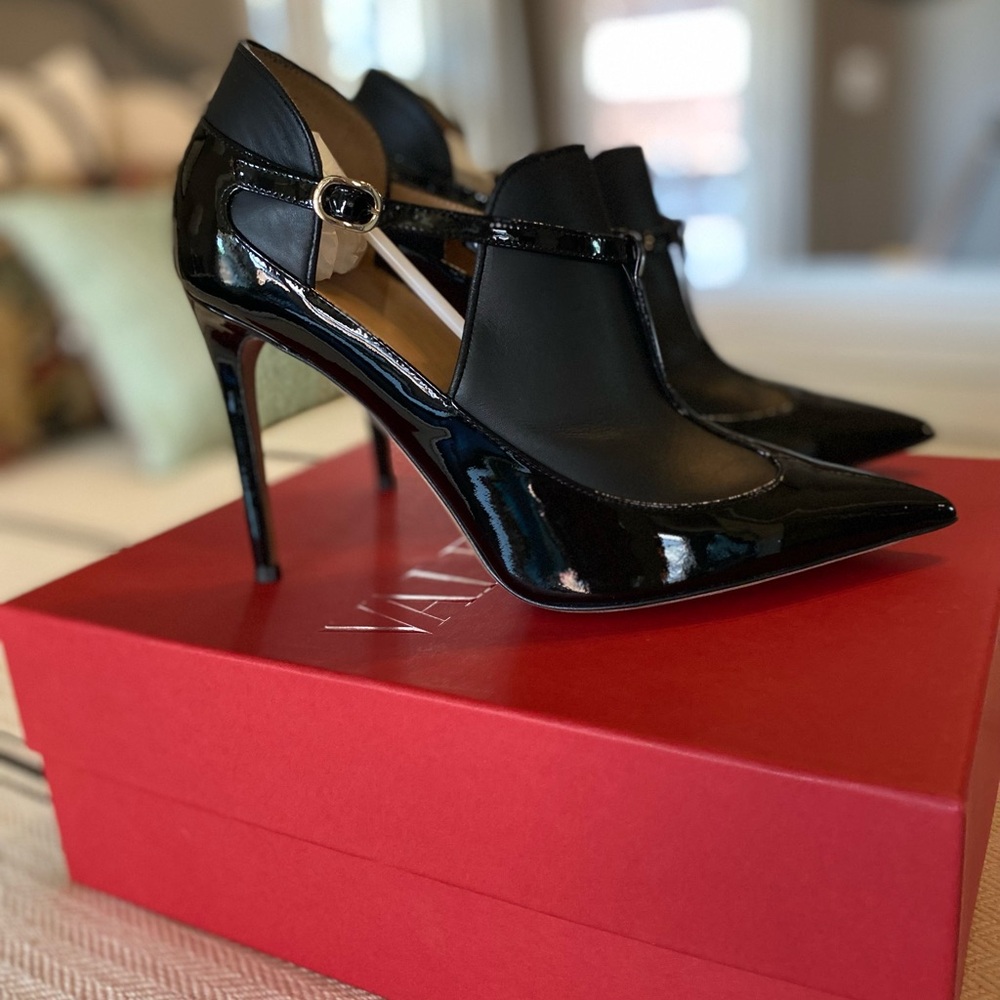 VALENTINO MATTE AND PATENT LEATHER  LAYERED T-STRAP BOOTIE STILETTO HEELS - 9.5
